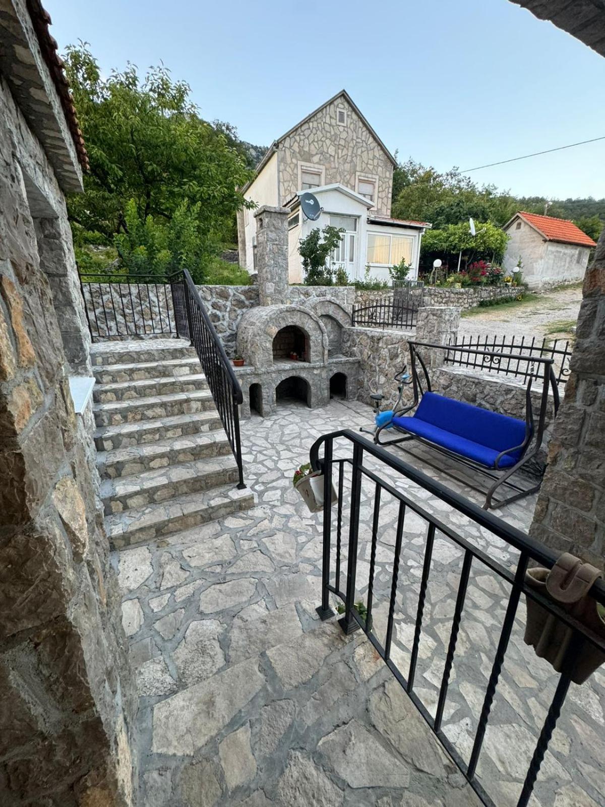 Villagio Virpazar Exteriör bild